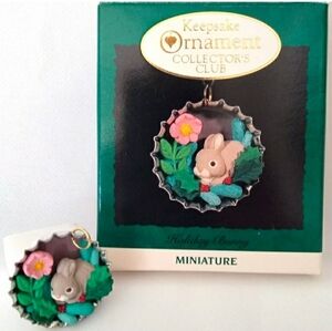 Holiday Bunny Miniature Santa’s Club Soda 1994 Christmas Tree Ornament